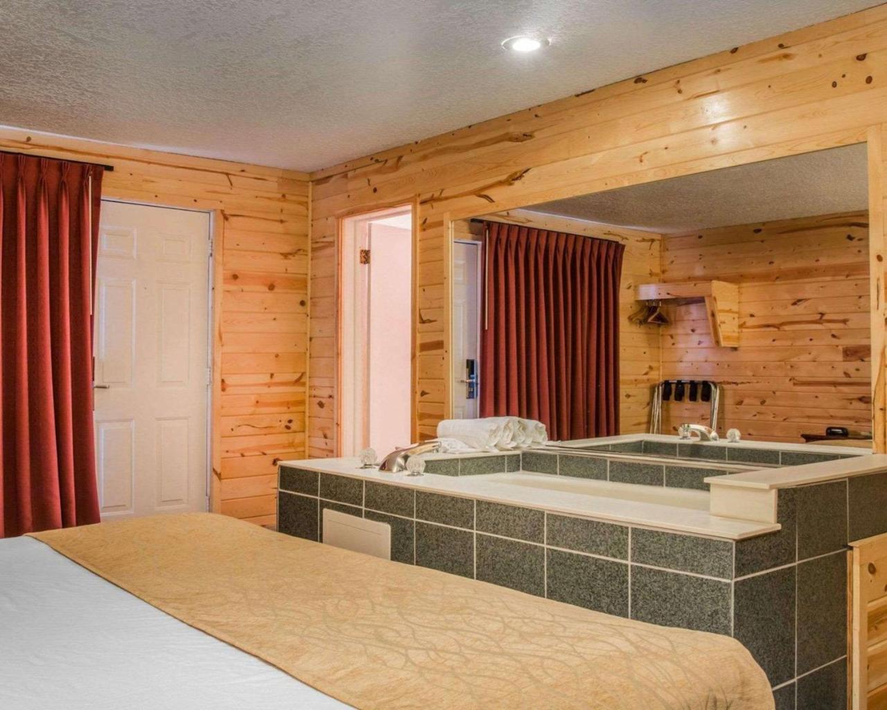 Econo Lodge Bayview Mackinaw City Luaran gambar