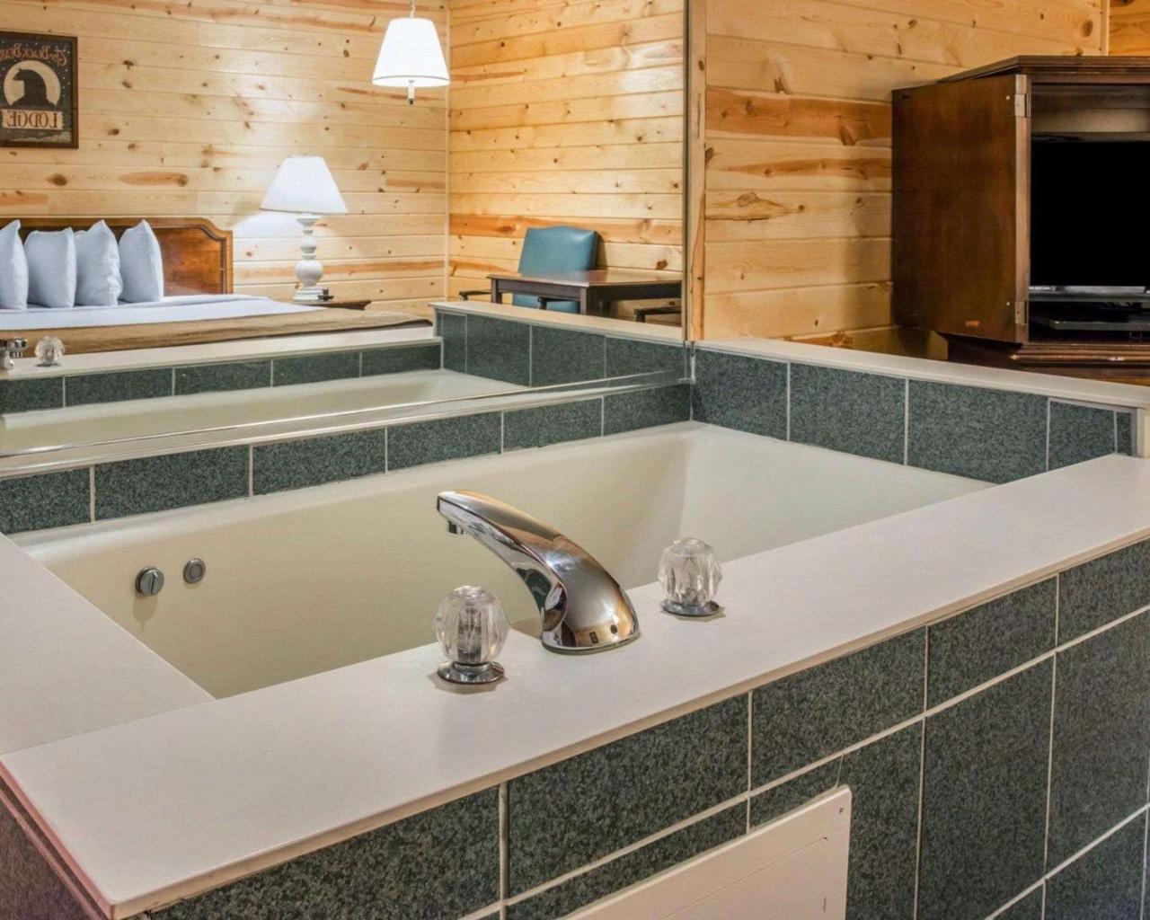 Econo Lodge Bayview Mackinaw City Luaran gambar